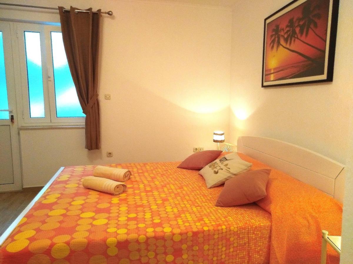 Apartments Green & Orange フヴァル エクステリア 写真