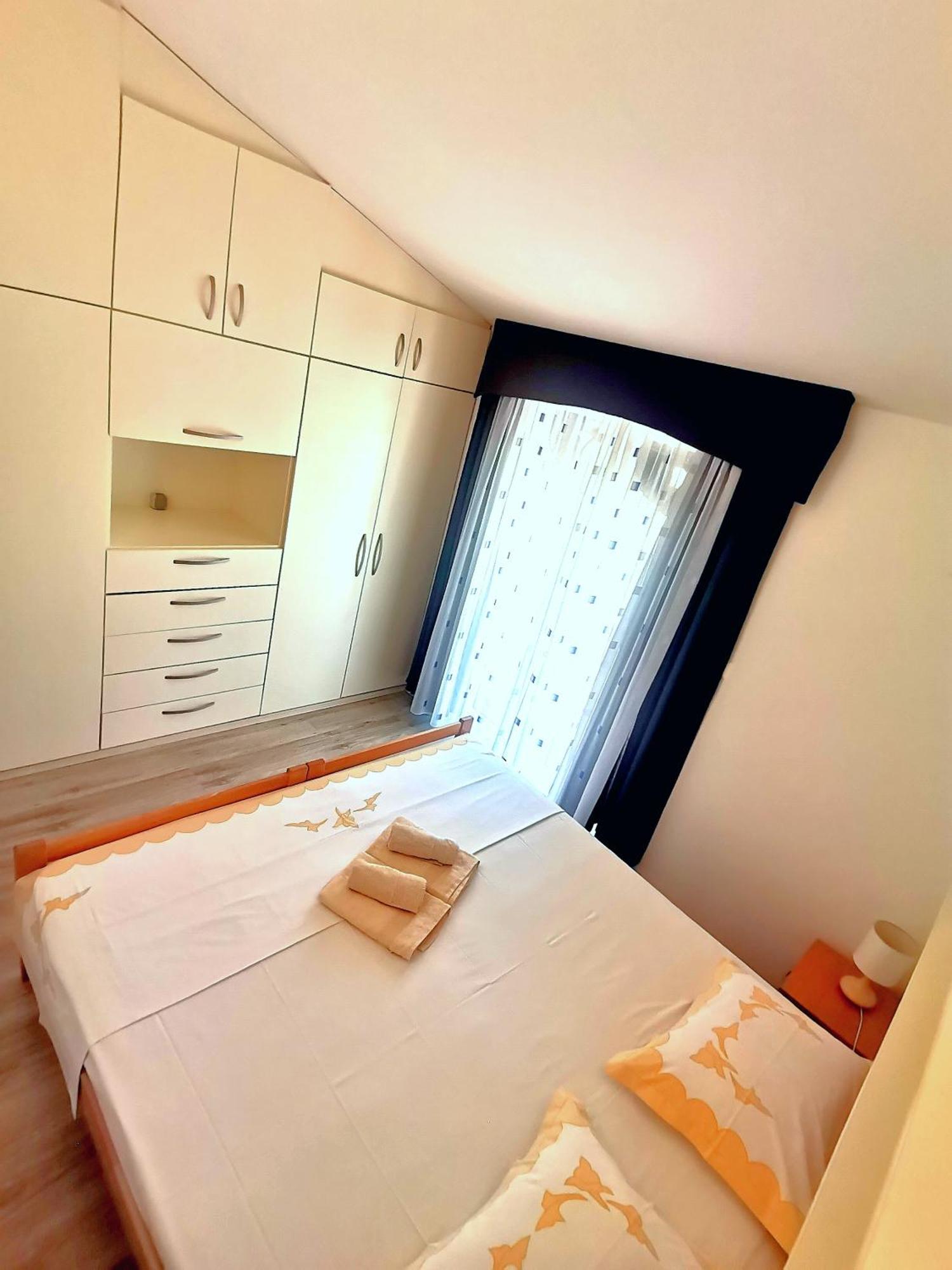 Apartments Green & Orange フヴァル エクステリア 写真