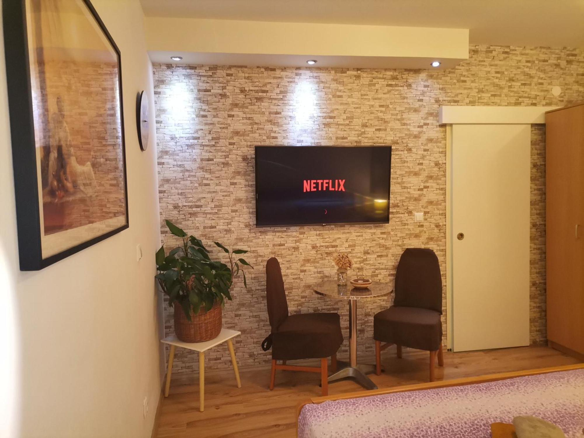 Apartments Green & Orange フヴァル エクステリア 写真